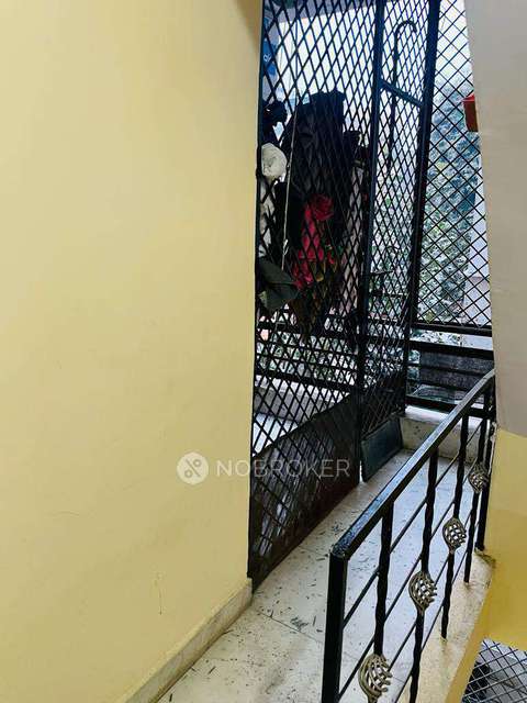 4 BHK Flat In Standalone Building  For Sale  In Patel Nagar