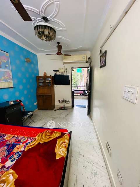 4 BHK Flat In Standalone Building  For Sale  In Patel Nagar