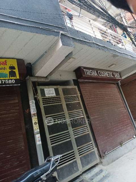 1 BHK Flat for Rent  In Sheikh Sarai