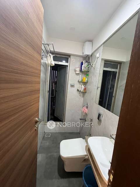 1 BHK Flat In Apartment For Sale  In Goregaon West