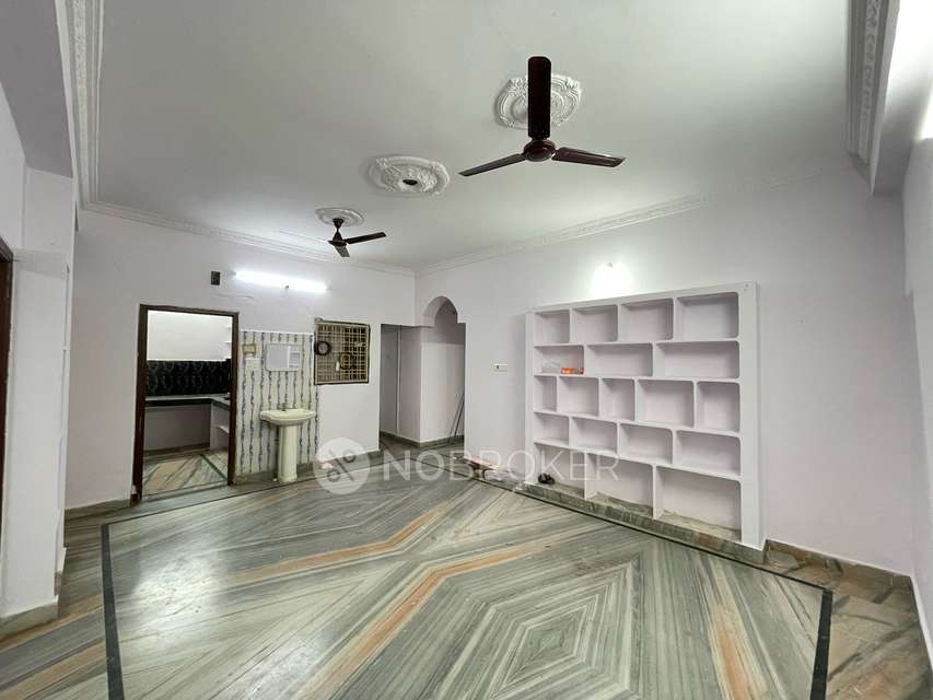 3 BHK Flat for Rent  In Toli Chowki