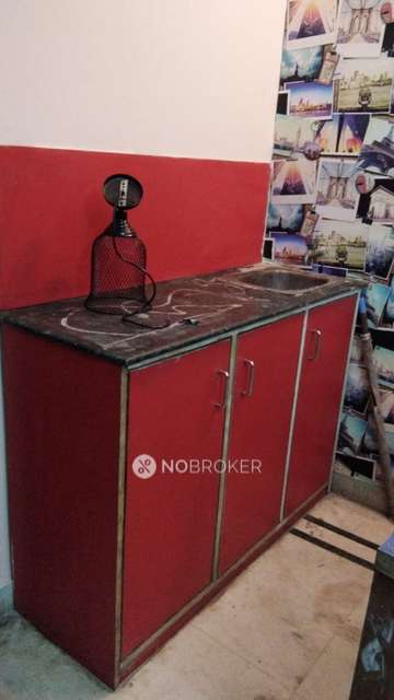 4+ BHK Flat In Standalone Building  For Sale  In Sheikh Sarai