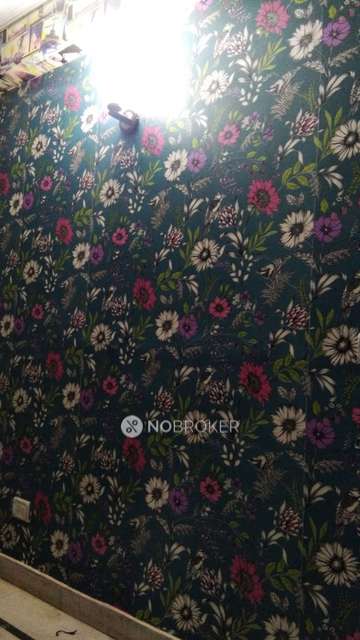 4+ BHK Flat In Standalone Building  For Sale  In Sheikh Sarai