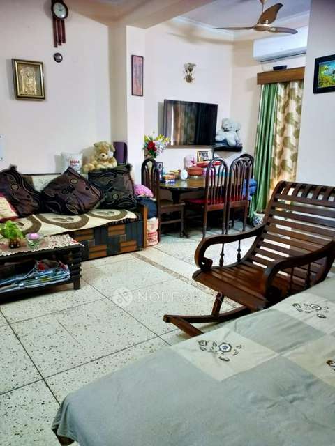 2 BHK Flat In Srijan Apartment, Sector 62 For Sale  In Sector 62