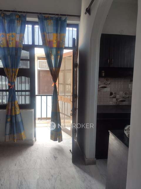 1 BHK House for Rent  In Sector 62