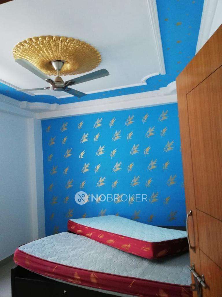standalone building Okhla Rent WITHOUT BROKERAGE Semifurnished 3 BHK