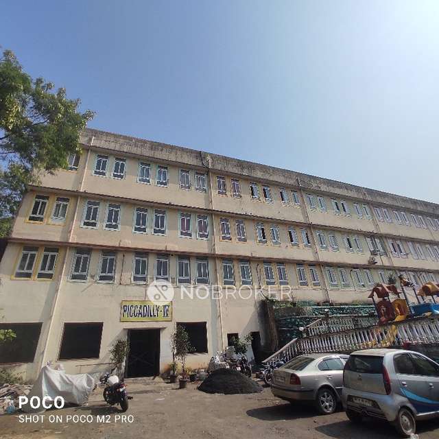 3 BHK Flat In Piccadilly 4 For Sale  In Goregaon East