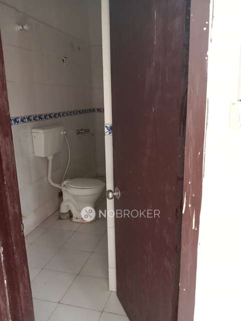 3 BHK Flat In Piccadilly 4 For Sale  In Goregaon East