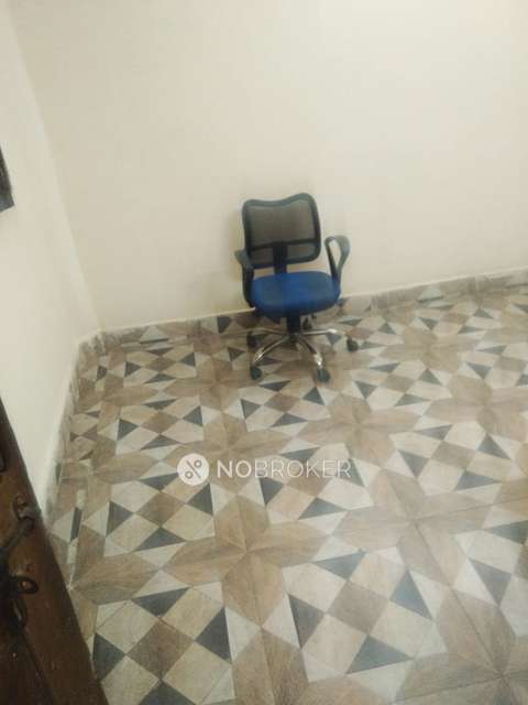 1 BHK Flat In Standalone Building  for Rent  In Wazirabad