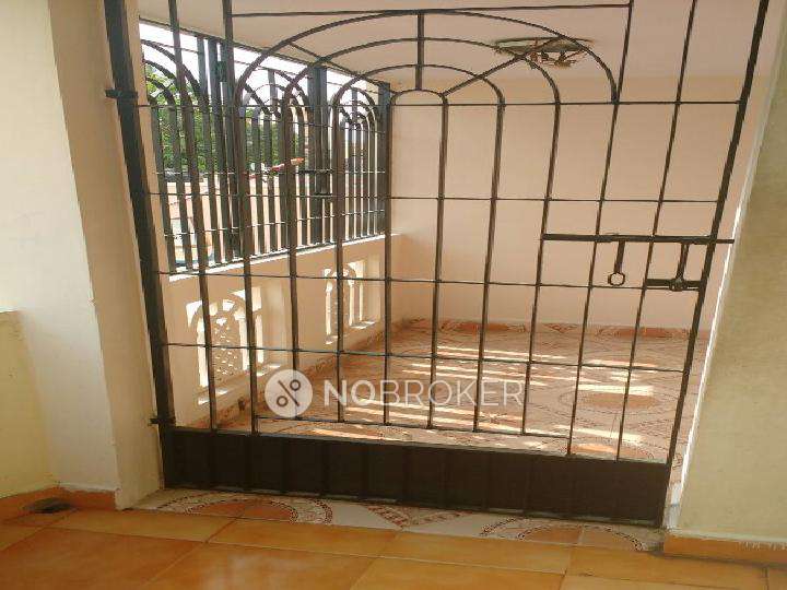 2 BHK Flat For Sale  In Porur