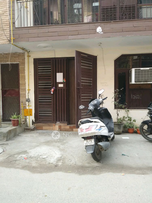2 BHK Flat for Rent  In Sector 12