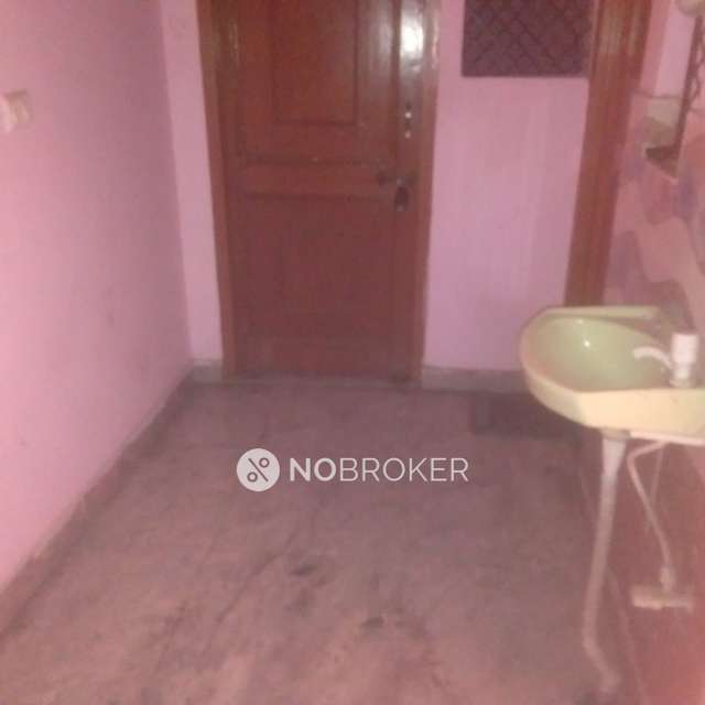 1 BHK Flat for Rent  In Laxmi Nagar