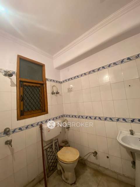 2 BHK Flat For Sale  In Uttam Nagar