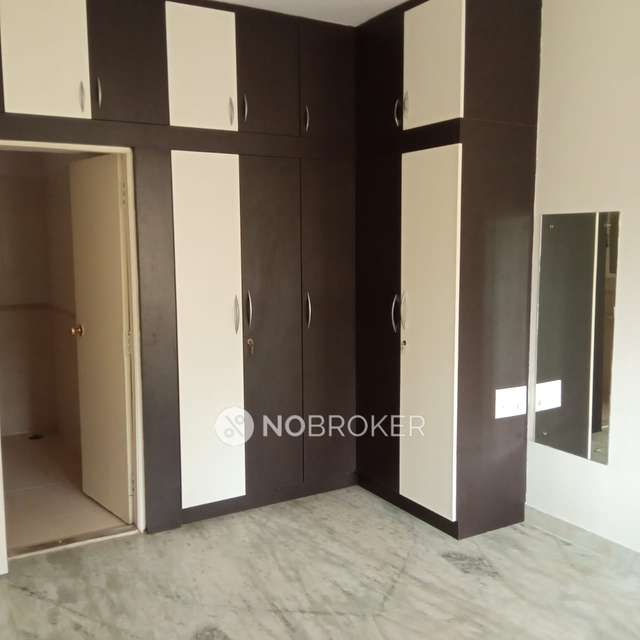 2 BHK Flat In Samhita Square For Sale  In Basavanagara