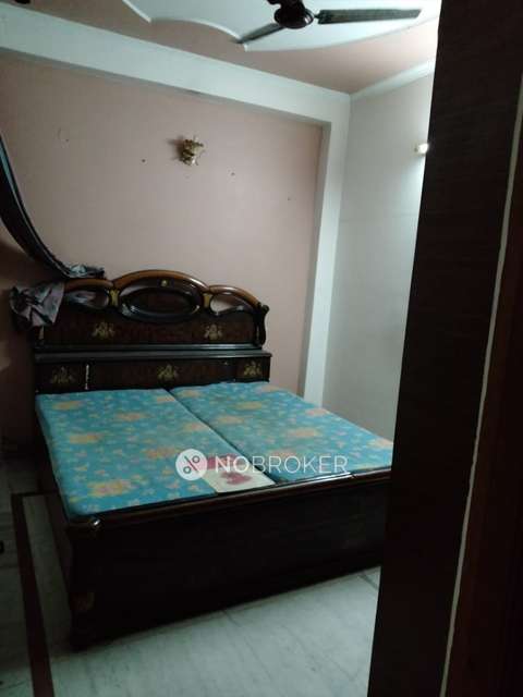 3 BHK Flat In Triupati Niwas For Sale  In Patparganj