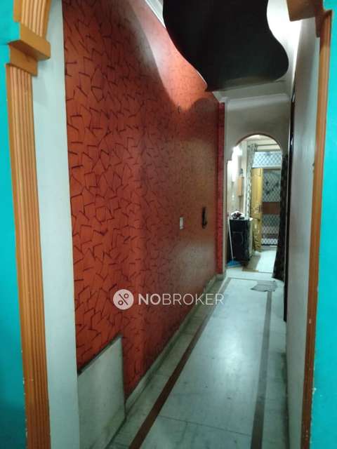 3 BHK Flat In Triupati Niwas For Sale  In Patparganj