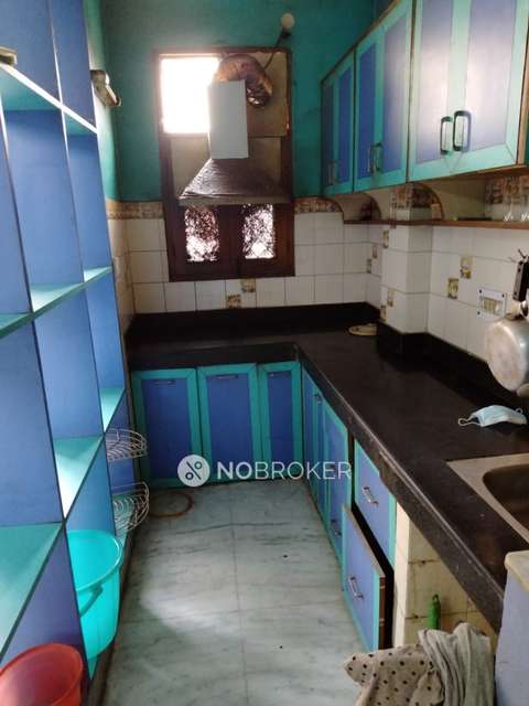 3 BHK Flat In Triupati Niwas For Sale  In Patparganj