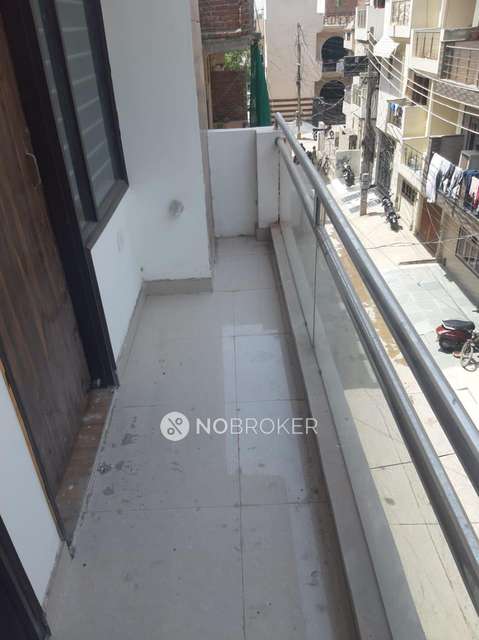 2 BHK Flat In Standalone Building  For Sale  In Sector 10