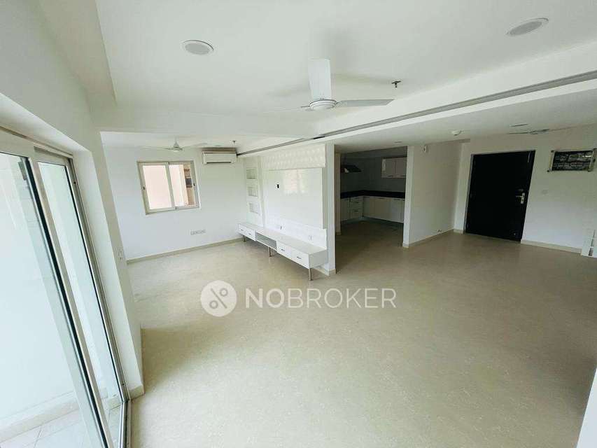 4 BHK Flat In Phoenix Golfedge Residences For Sale  In Gachibowli