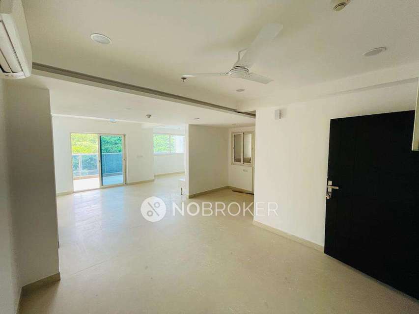 4 BHK Flat In Phoenix Golfedge Residences For Sale  In Gachibowli