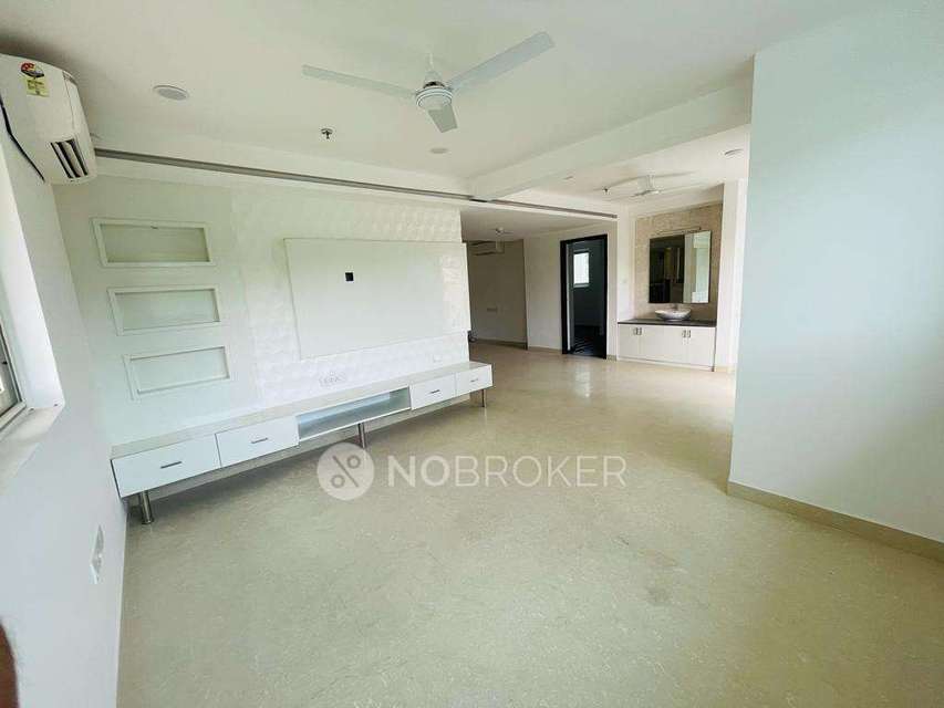 4 BHK Flat In Phoenix Golfedge Residences For Sale  In Gachibowli