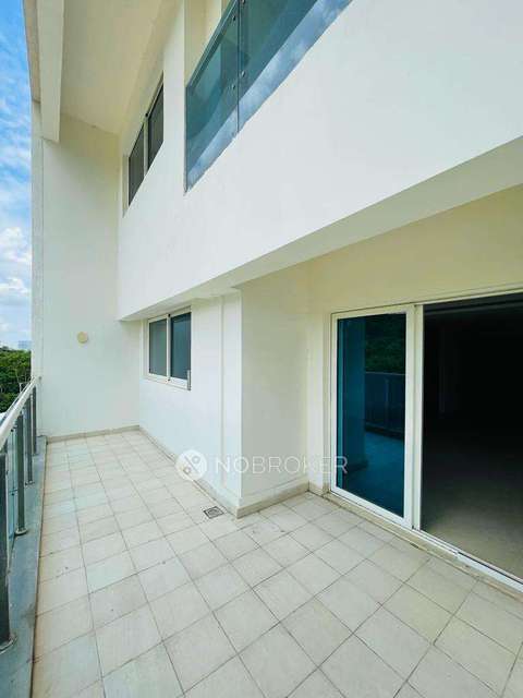 4 BHK Flat In Phoenix Golfedge Residences For Sale  In Gachibowli