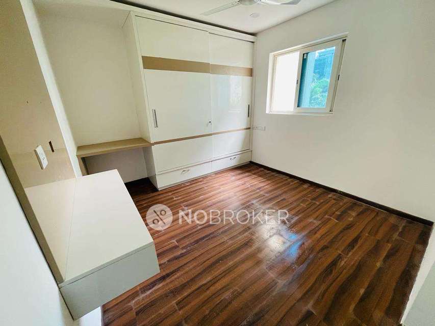 4 BHK Flat In Phoenix Golfedge Residences For Sale  In Gachibowli