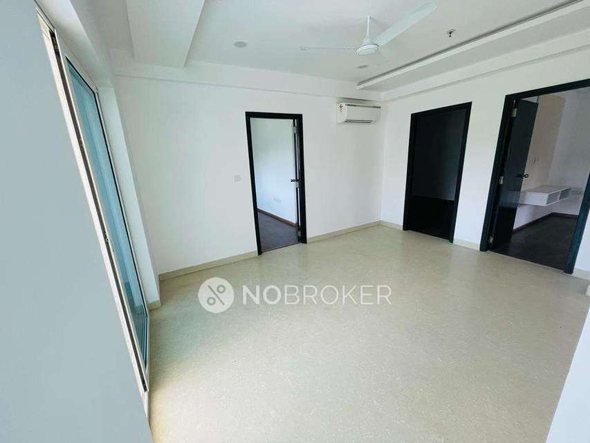 4 BHK Flat In Phoenix Golfedge Residences For Sale  In Gachibowli