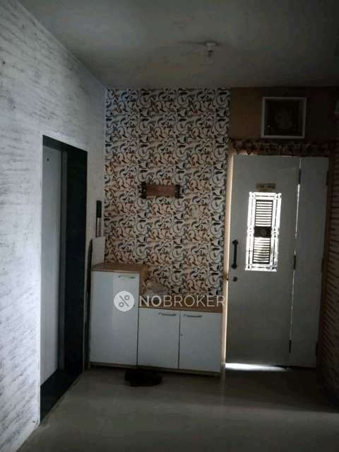 1 BHK Flat In Shree Ram Chs For Sale  In Ghatkopar East