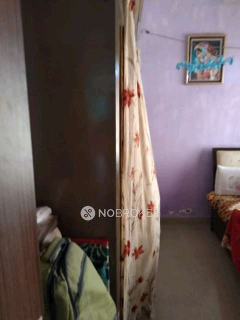 1 BHK Flat In Shree Ram Chs For Sale  In Ghatkopar East