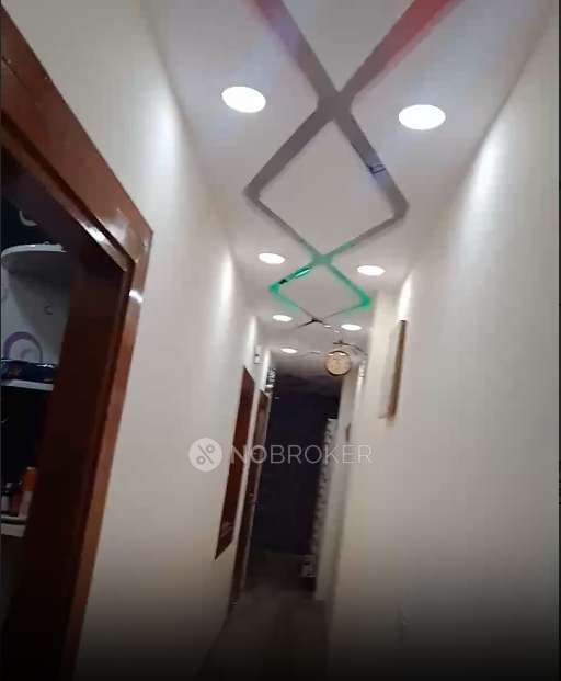 2 BHK Flat In Rwa Punjabi Building for Rent  In Krishna Nagar