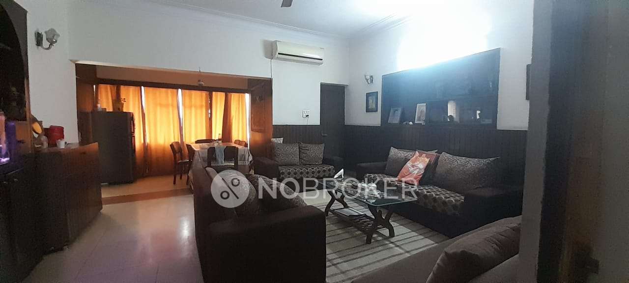 2 BHK Flat For Sale  In Patel Nagar