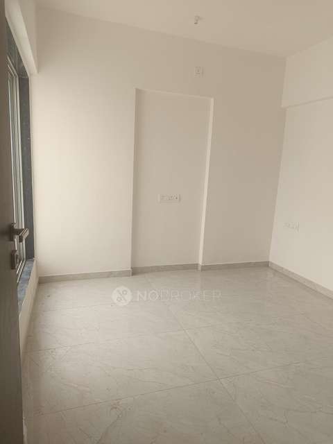 2 BHK Flat In Shree Krushna Tower, Mulund West For Sale  In Mulund West