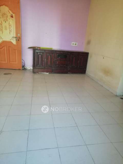 1 BHK Flat In Carolyn Chs Ltd For Sale  In Carolyn C.h.s