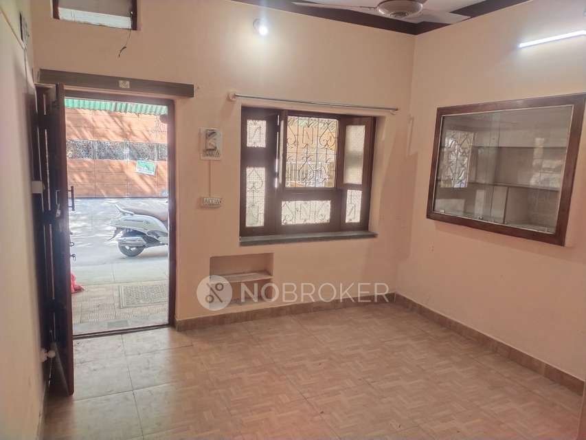 1 BHK Flat for Rent  In Indira Nagar