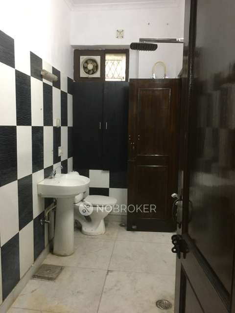 3 BHK Flat For Sale  In Model Town-iii