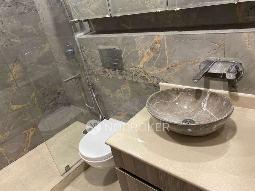 4 BHK Flat In Geetanjali Enclave For Sale  In Geetanjali Enclave