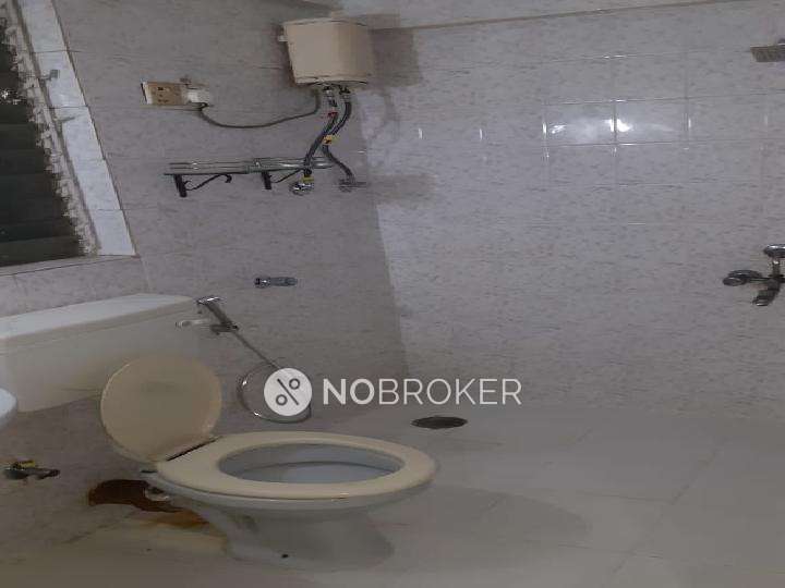 3 BHK Flat In Aishwarya Building For Sale  In Andheri West