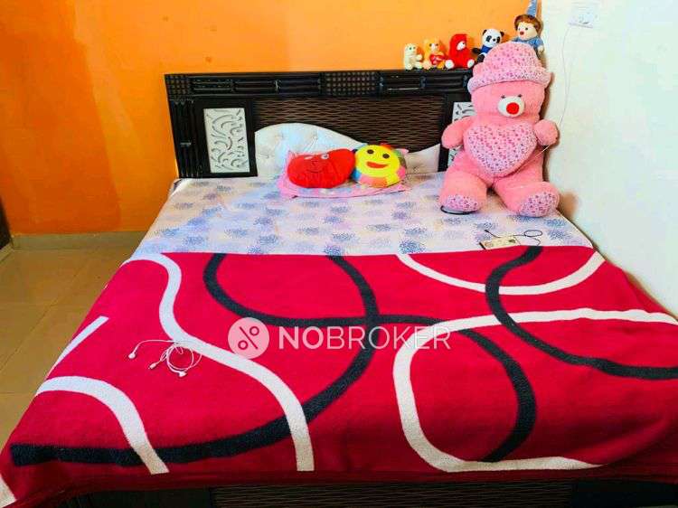 Single Room for Male In 1 BHK  In Radhey Krishna Apartment In Sector 70