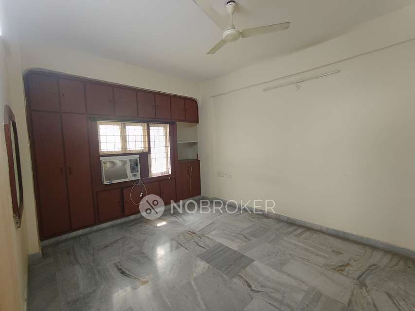 2 BHK Flat In Harsha Apartments, Kalyan Nagar Phase 1  For Sale  In Kalyan Nagar