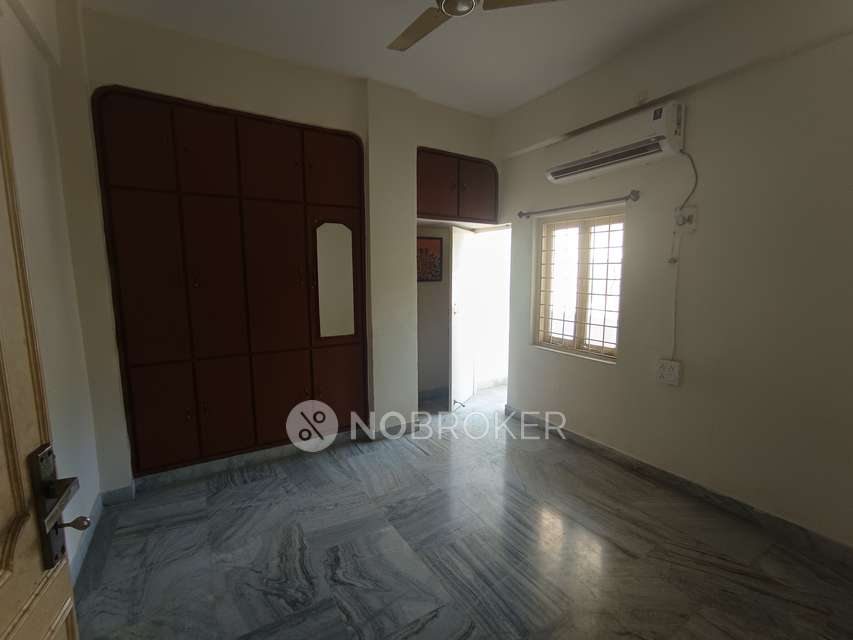 2 BHK Flat In Harsha Apartments, Kalyan Nagar Phase 1  For Sale  In Kalyan Nagar