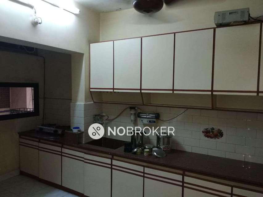 2 BHK Flat In Anjali Co-op Housing Society  For Sale  In Thane West