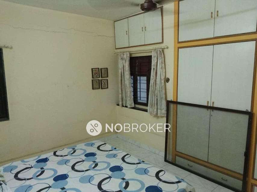 2 BHK Flat In Anjali Co-op Housing Society  For Sale  In Thane West