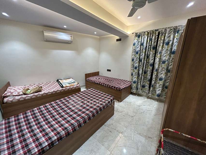 PG for Anyone in Andheri West