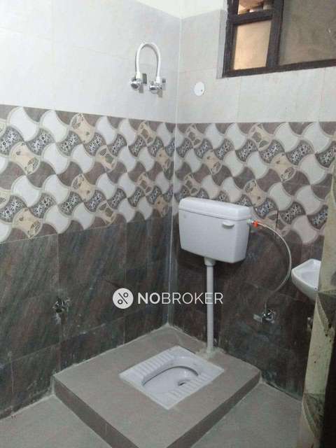 2 BHK Flat In Green View Apartments For Sale  In Chipiyana Buzurg