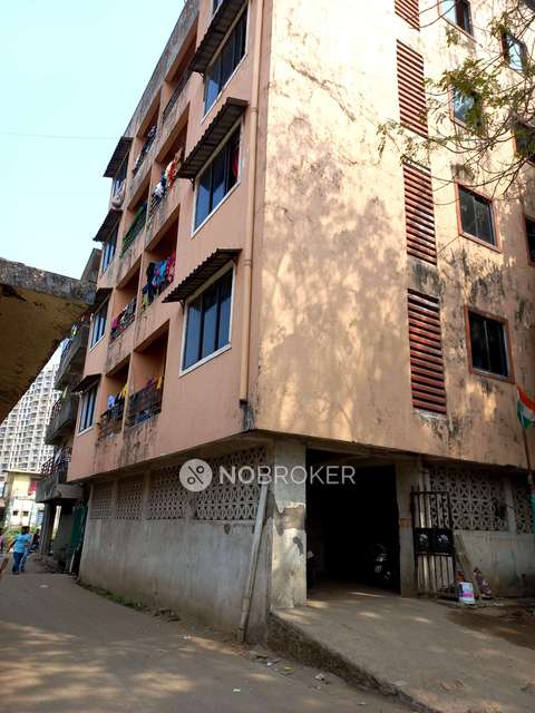1 BHK Flat In Green View Building For Sale  In Kharghar