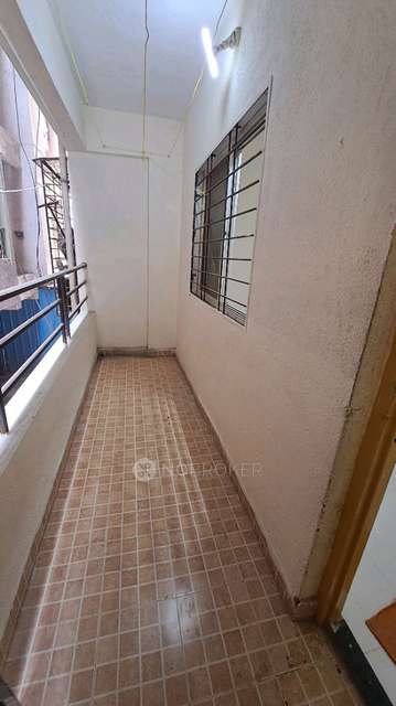 1 BHK Flat For Sale  In Abhinav College Rd