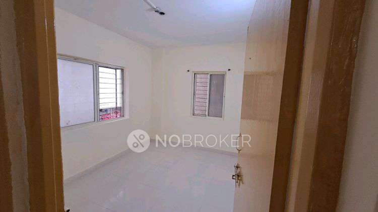 1 BHK Flat For Sale  In Abhinav College Rd