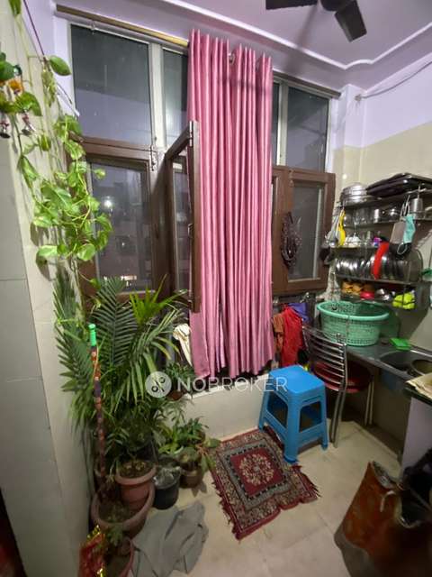 2 BHK Flat In Standalone Building  For Sale  In Karol Bagh