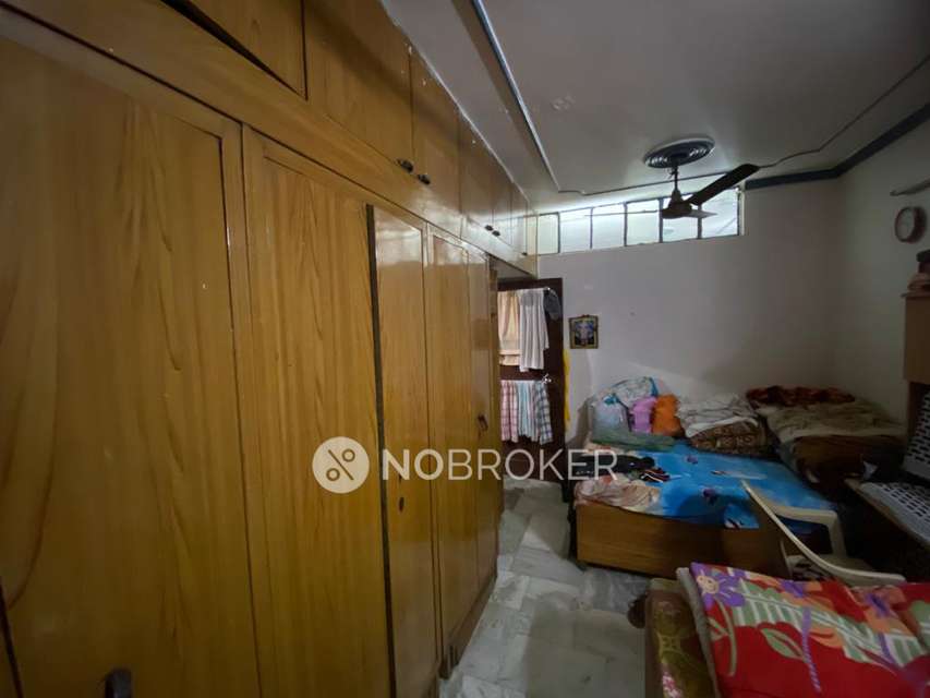 2 BHK Flat In Standalone Building  For Sale  In Karol Bagh